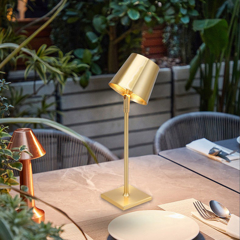 Lampada da Comodino Nordic in Legno – Ricarica Wireless Retro Luxury