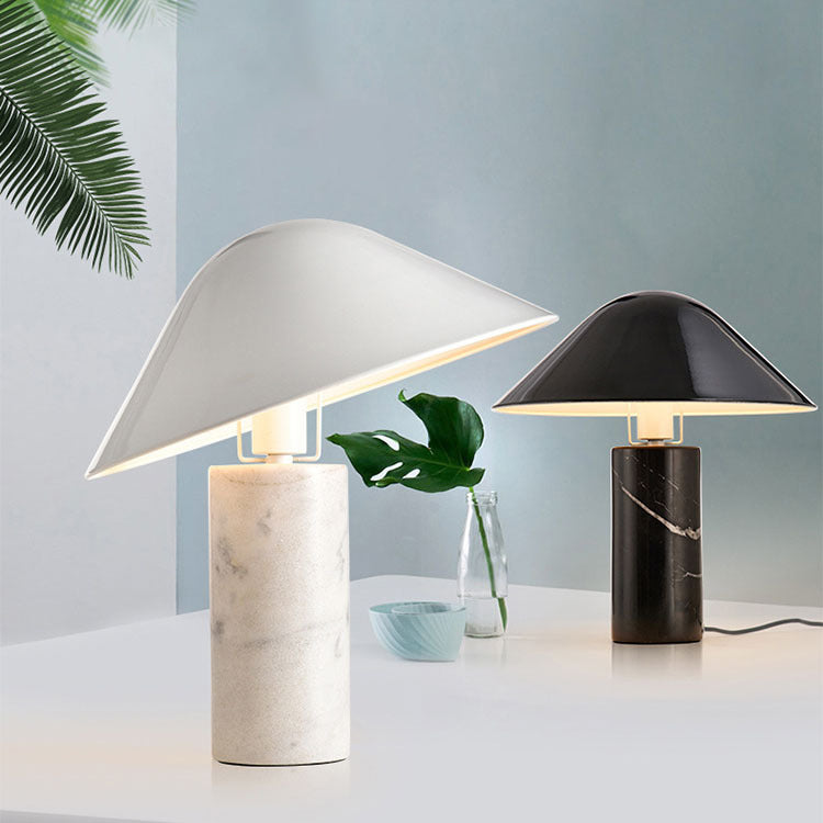 Lampada da Tavolo Fungo Marble Nordic – Design Minimalista Luxury
