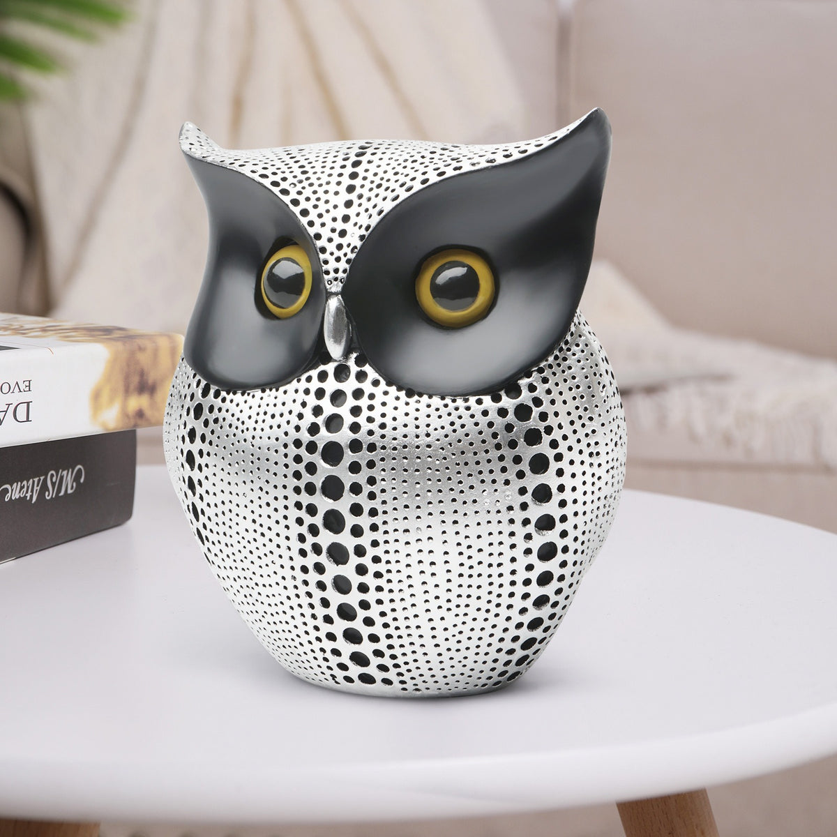 Gufo Decorativo in Resina Perforata – Scultura Minimalista Silver 15cm